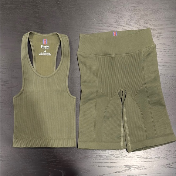 Fitatti Other - Fitatti Ribbed Activewear Set